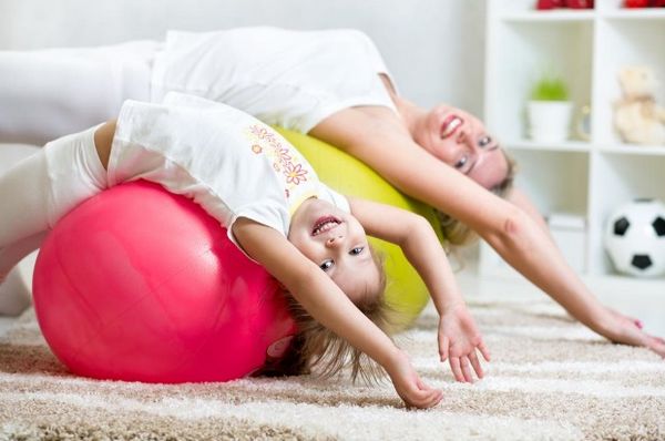 do-at-home-workout-with-your-kids