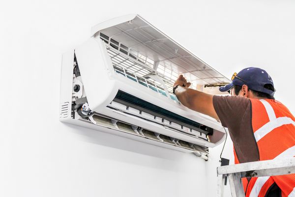 The Best Time to Schedule AC Maintenance is Early Spring